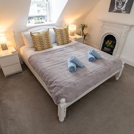 Light Airy 3 Bed Town Cntr Flat 700M To The Beach Bournemouth Ngoại thất bức ảnh