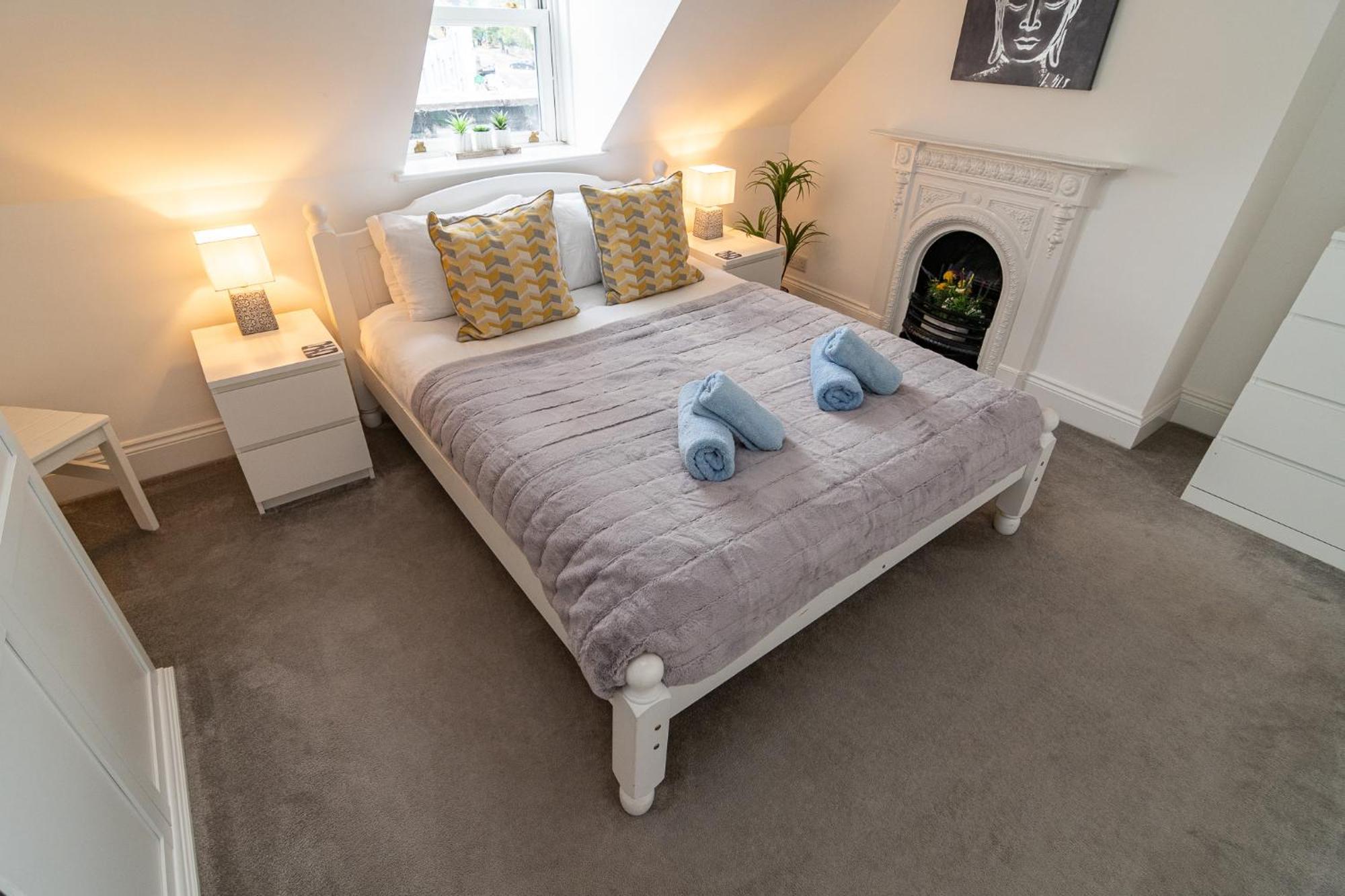 Light Airy 3 Bed Town Cntr Flat 700M To The Beach Bournemouth Ngoại thất bức ảnh