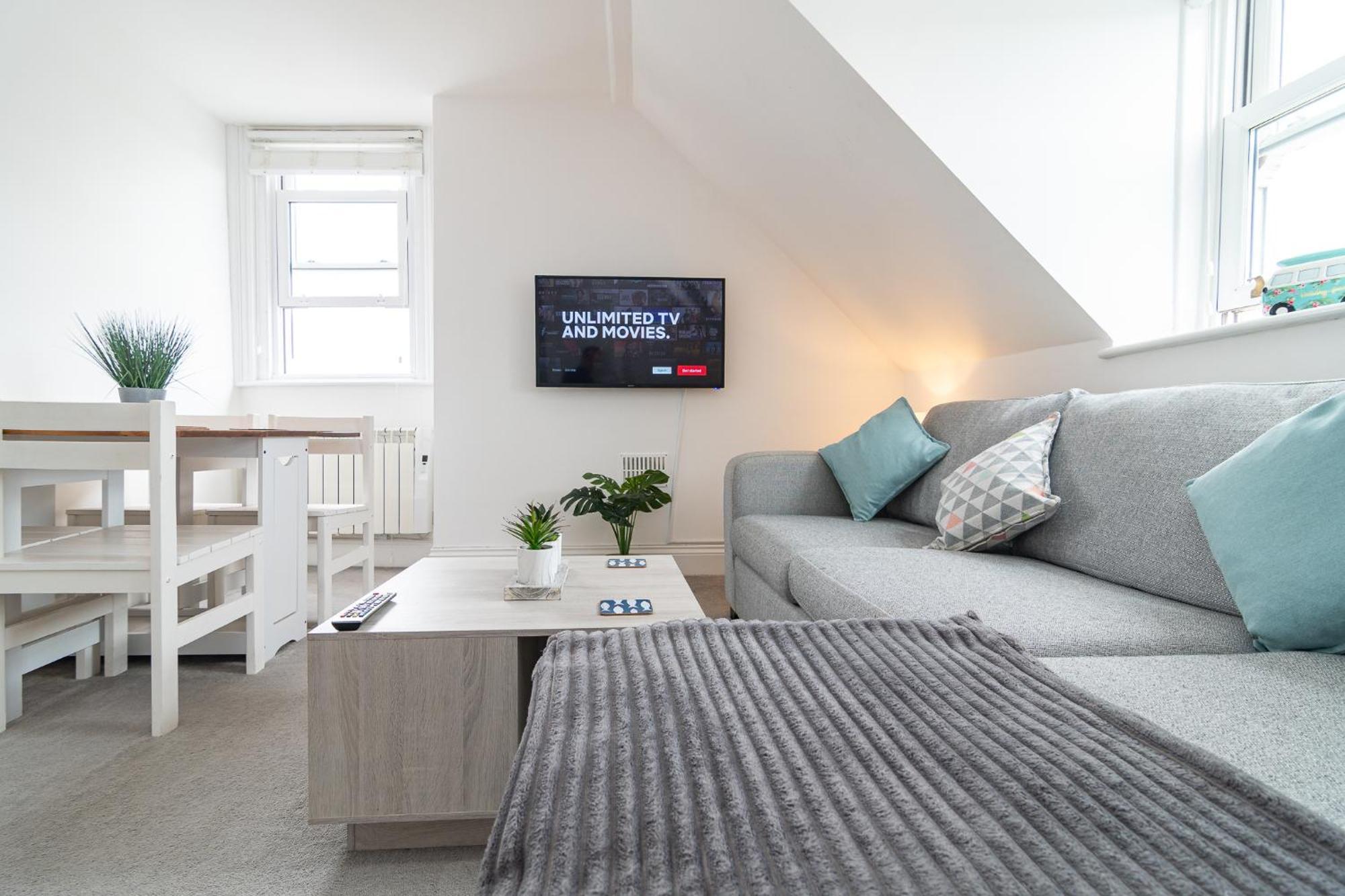 Light Airy 3 Bed Town Cntr Flat 700M To The Beach Bournemouth Ngoại thất bức ảnh